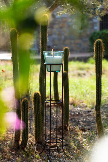 Pedestal de Diseño en Aros de Metal